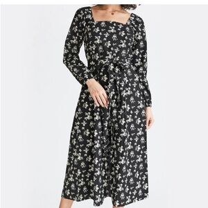 Vetta the square neck midi dress